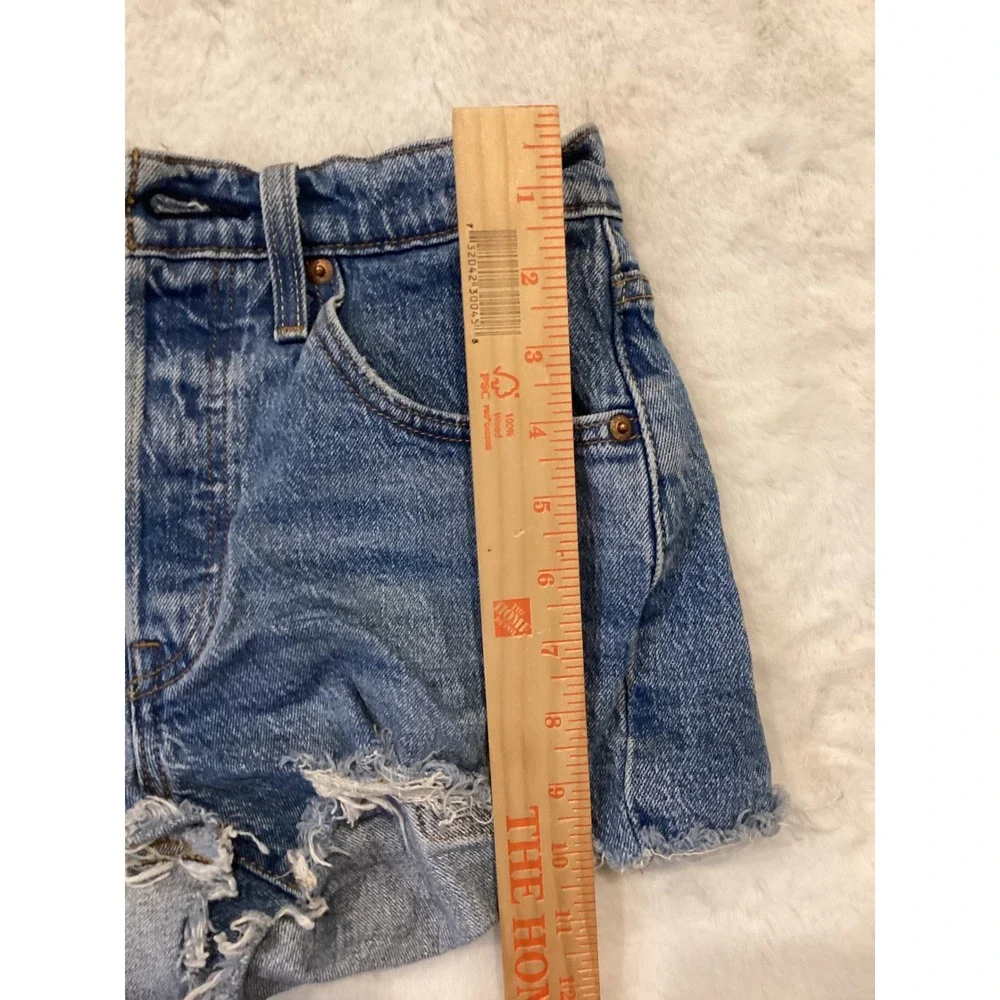 Levis 501 Original High Rise Cut Off Denim Shorts Medium Wash Blue Womens 26‎